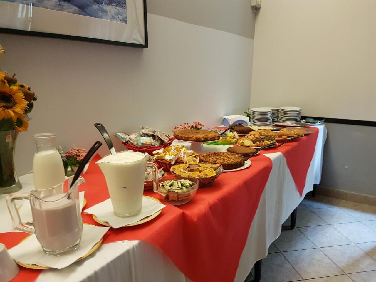 Hotel Giannella Rimini Luaran gambar