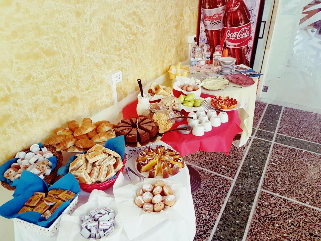Hotel Giannella Rimini Luaran gambar