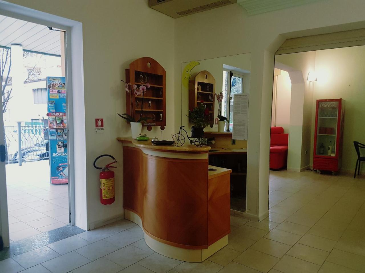 Hotel Giannella Rimini Luaran gambar