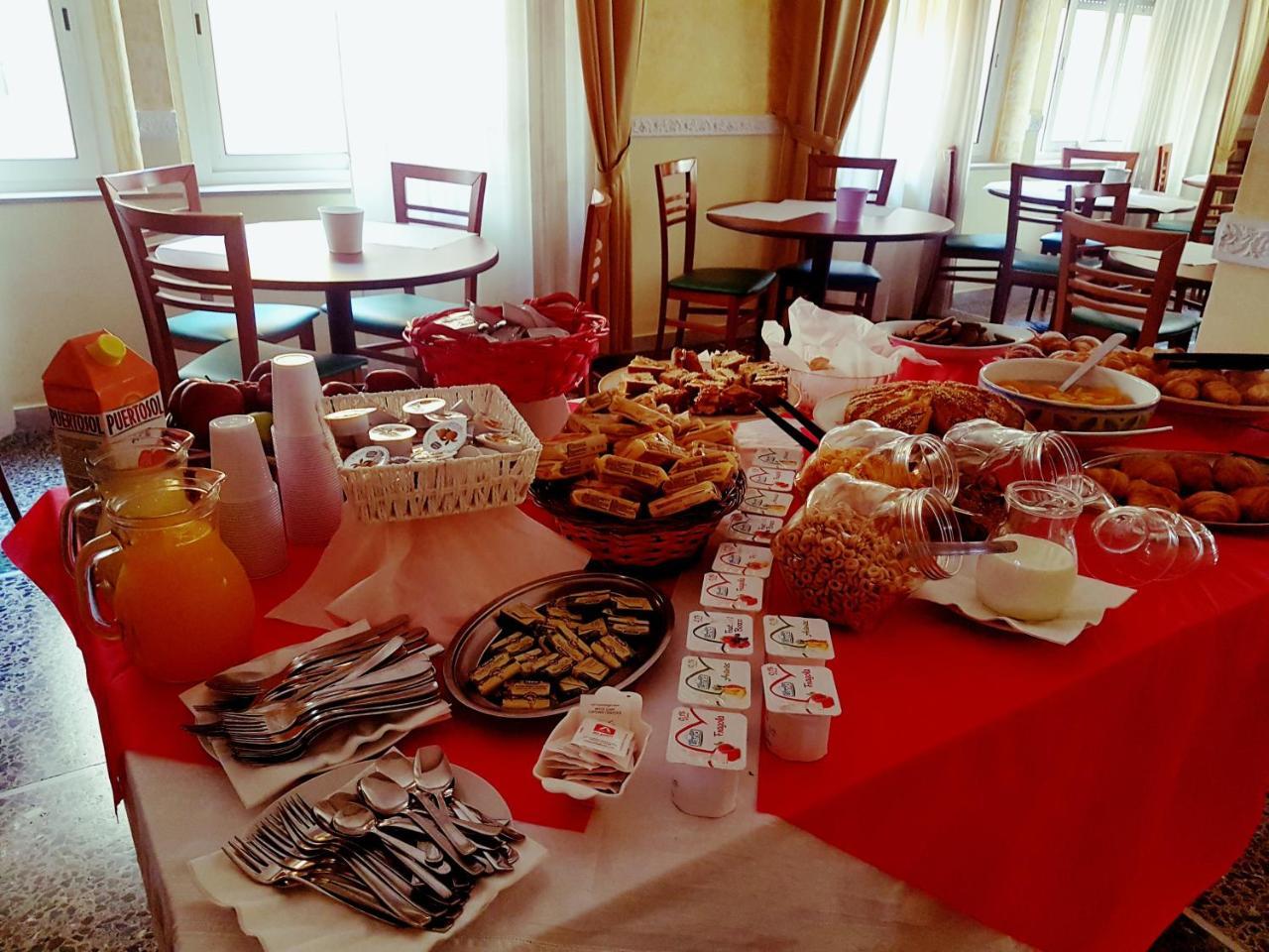 Hotel Giannella Rimini Luaran gambar