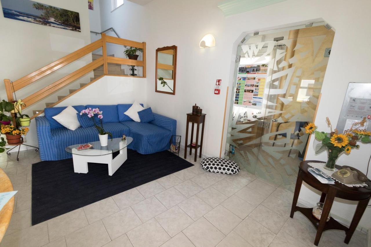 Hotel Giannella Rimini Luaran gambar